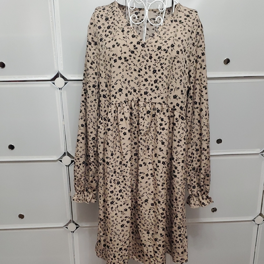 Long Sleeve Dress Size Large
